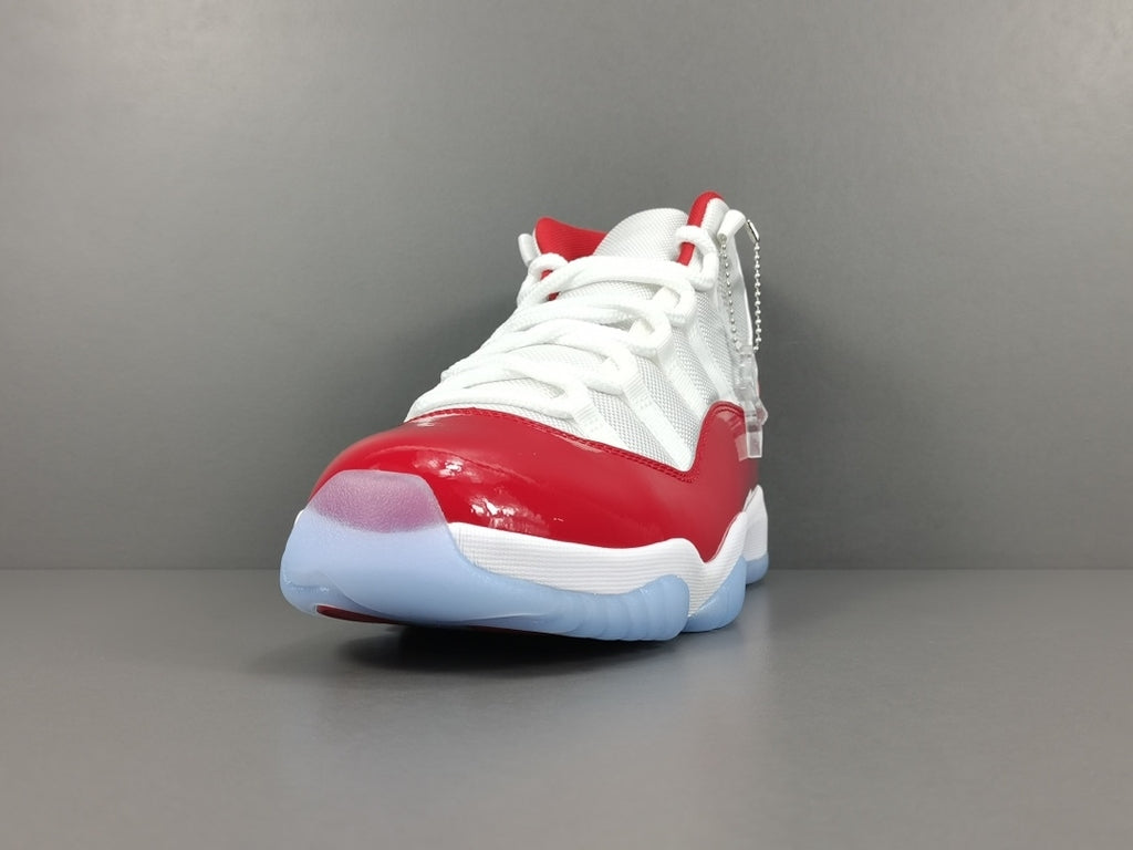 Air Jordan 11 Cherry
