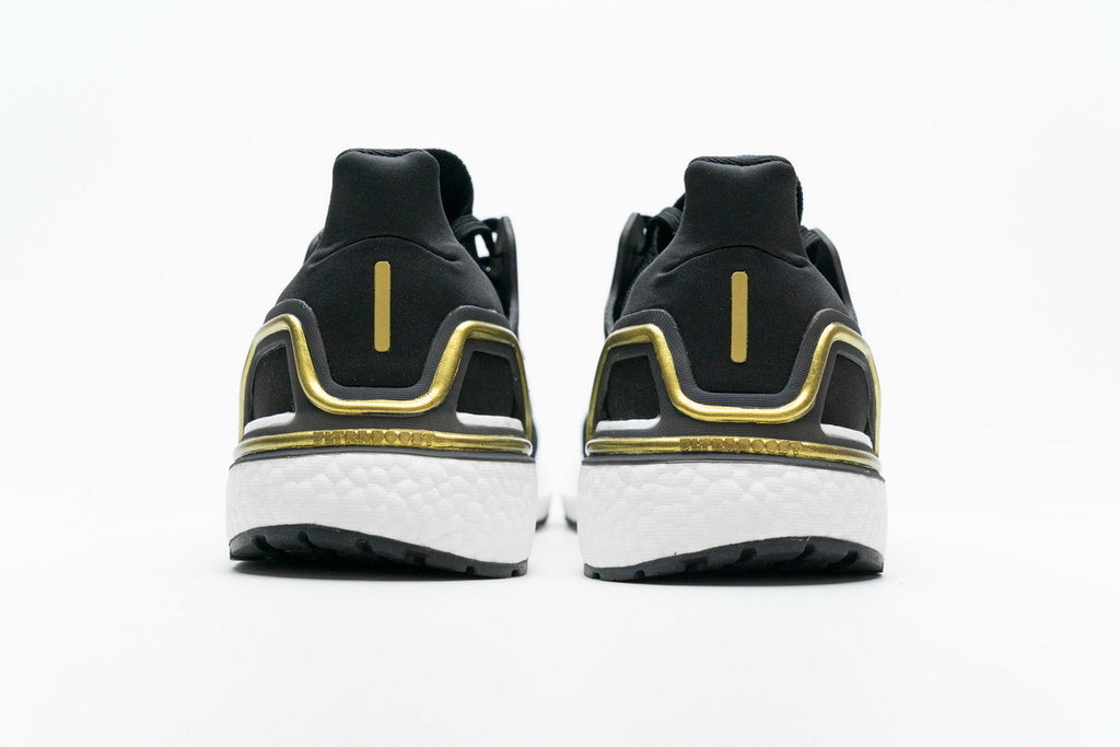 Adidas Ultra Boost 2022 CONSORTIUM Black Gold Metallic